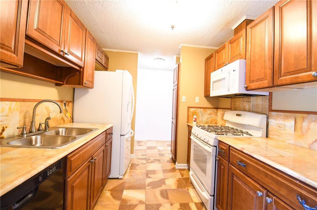2412 RIVERBEND Drive