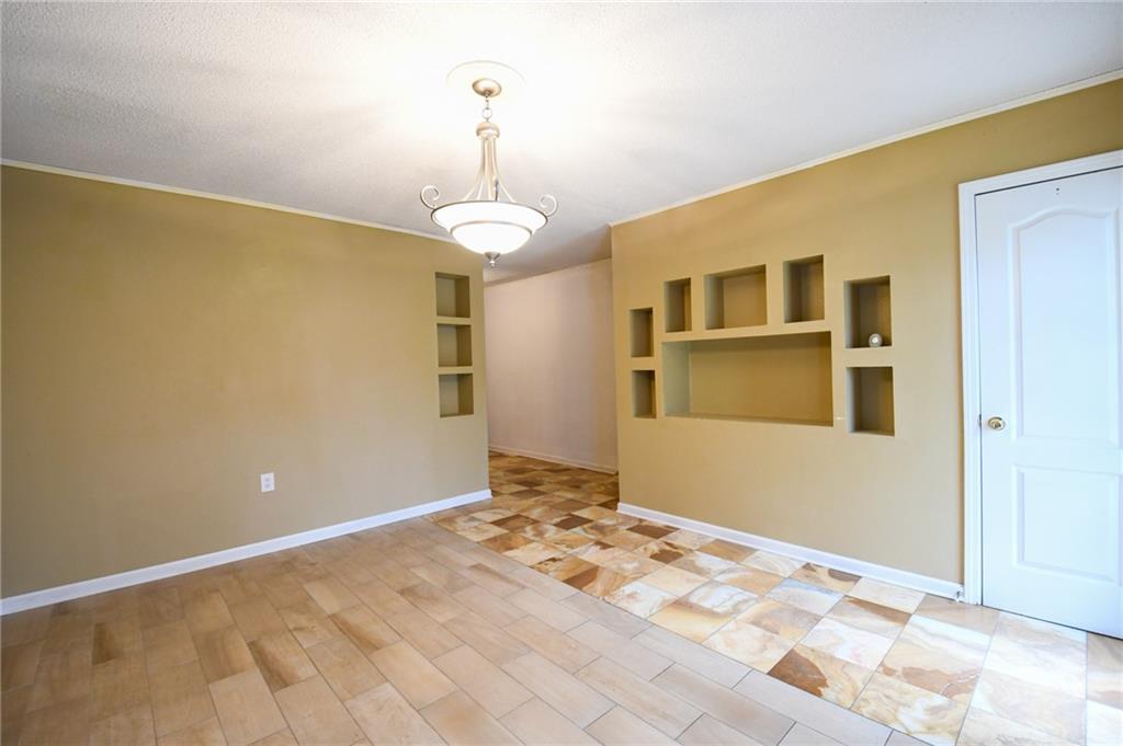 2412 RIVERBEND Drive