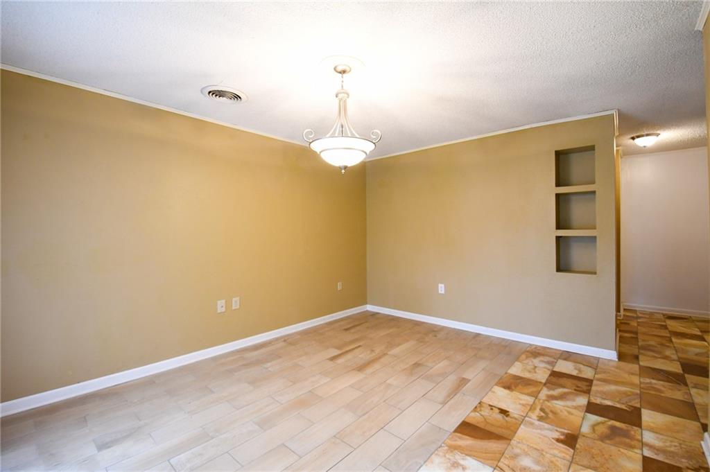 2412 RIVERBEND Drive