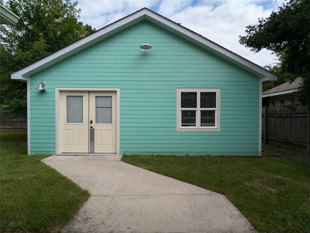 Baton Rouge, Louisiana 70806, United States, 3 Bedrooms Bedrooms, ,2 BathroomsBathrooms,Residential,Pending,51438