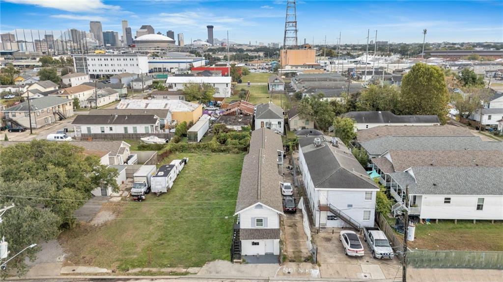 1222 S SALCEDO Street