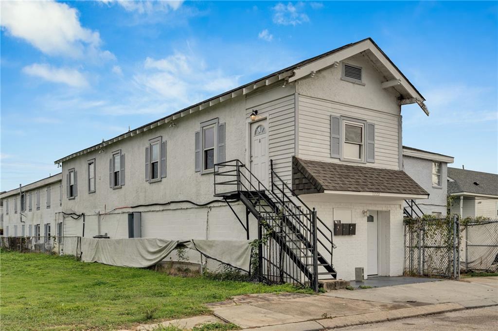 1222 S SALCEDO Street