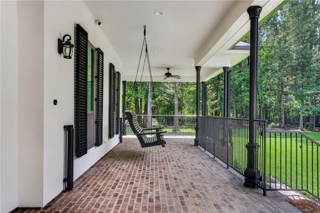 445 MARINA OAKS Drive