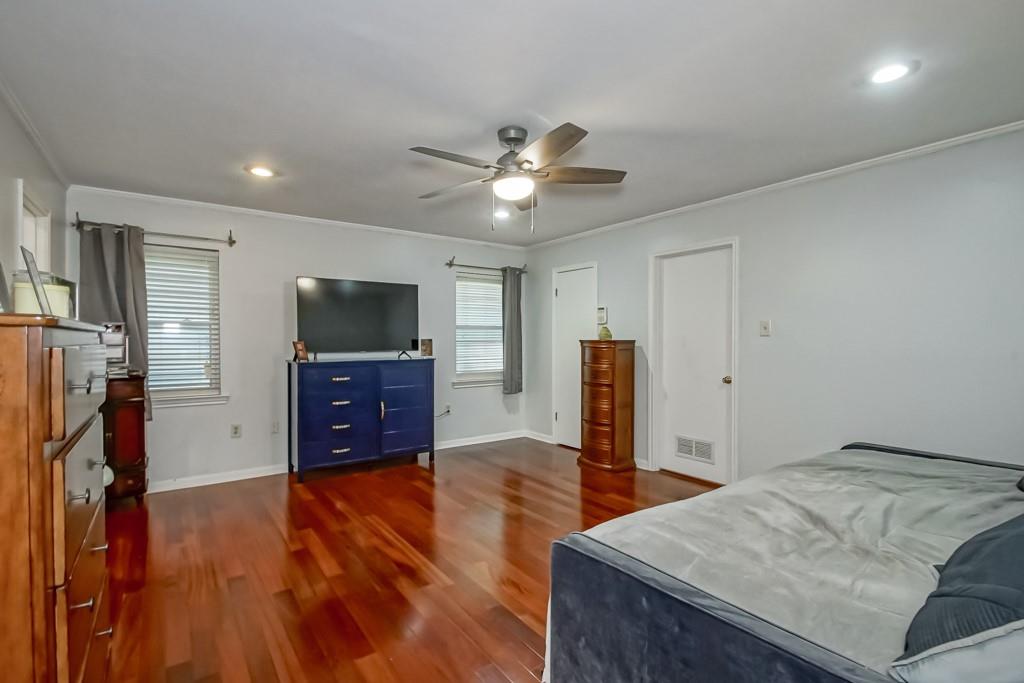 1501 EDENBORN Avenue