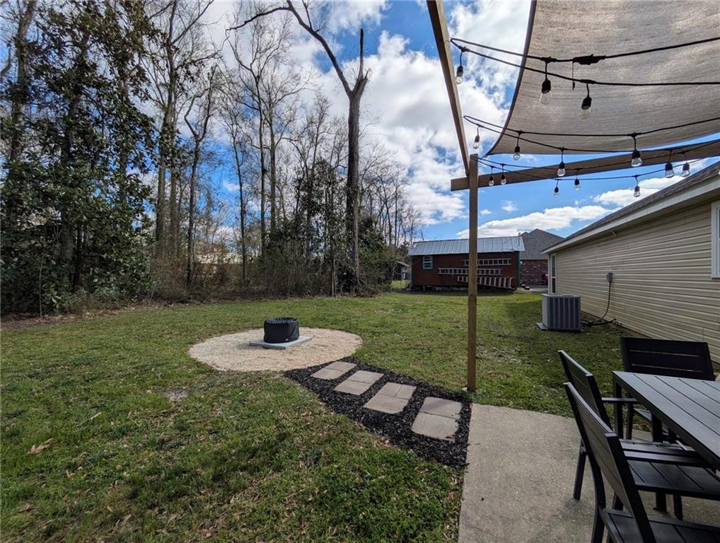 Ponchatoula, Louisiana 70454, United States, 3 Bedrooms Bedrooms, ,2 BathroomsBathrooms,Residential,Pending,84841