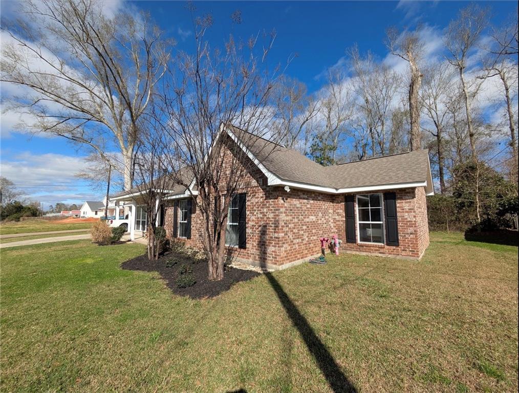 Ponchatoula, Louisiana 70454, United States, 3 Bedrooms Bedrooms, ,2 BathroomsBathrooms,Residential,Pending,84841