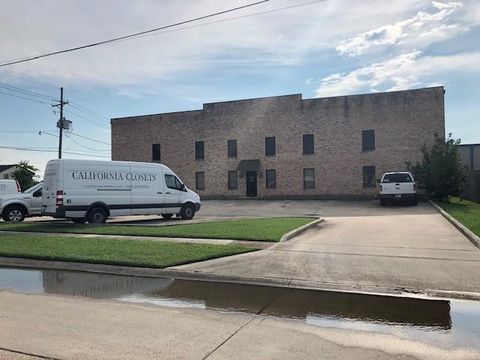 2200 CRESTVIEW Street Kenner LA 70062