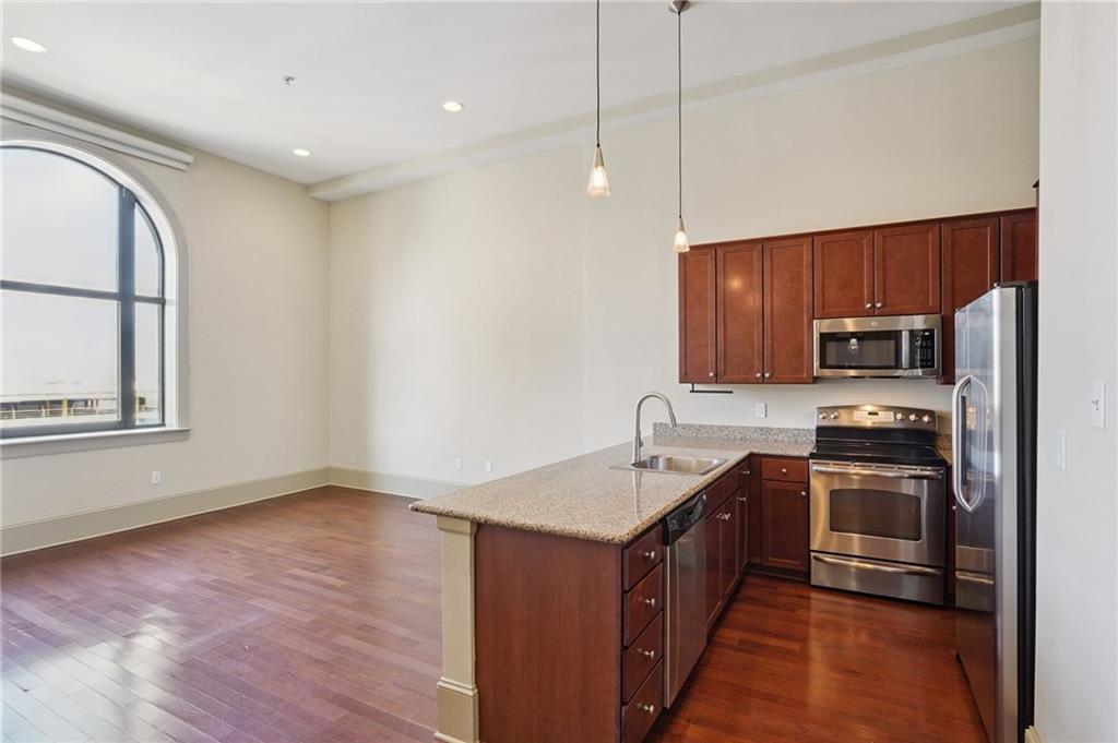 1201 CANAL Street 515