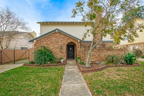 27 Park Timbers Drive, New Orleans, LA 70131 - #: 2430652