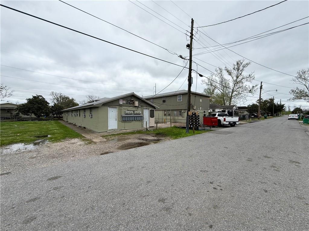 321-325 S BENGAL Road