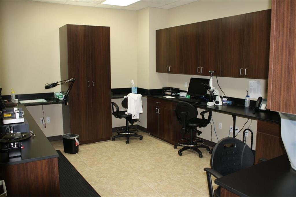 840 OAK HARBOR Boulevard