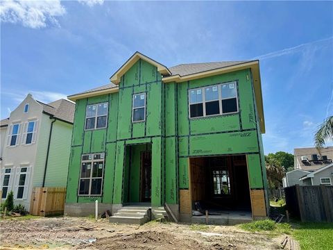 221 E MAPLE RIDGE Drive Metairie LA 70001