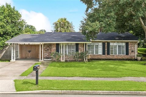 225 CITRUS Road River Ridge LA 70123