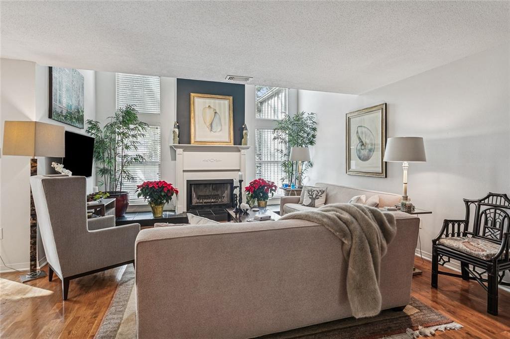 640 TETE LOURS Drive 18