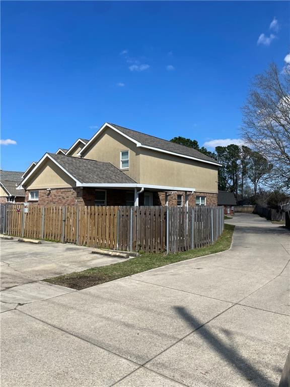 62 BRANDON Drive E