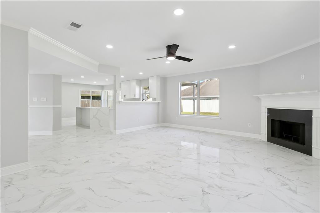 1023 WYNDHAM N Avenue