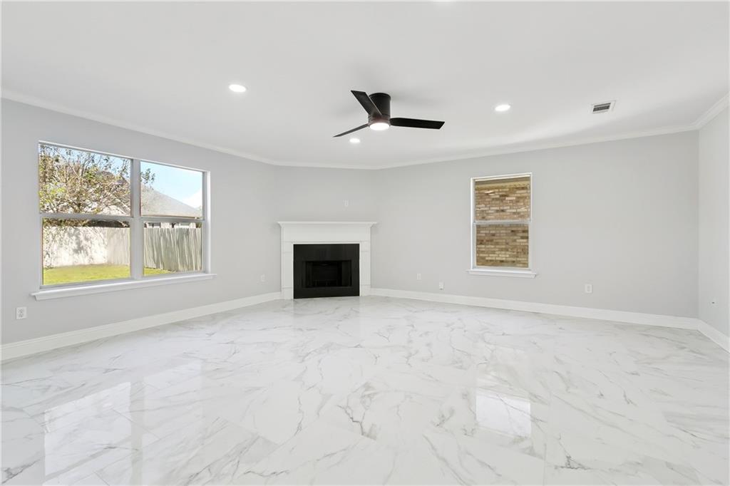 1023 WYNDHAM N Avenue