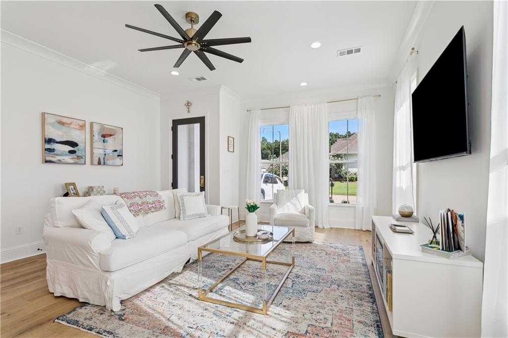 105 COUSHATTA Circle