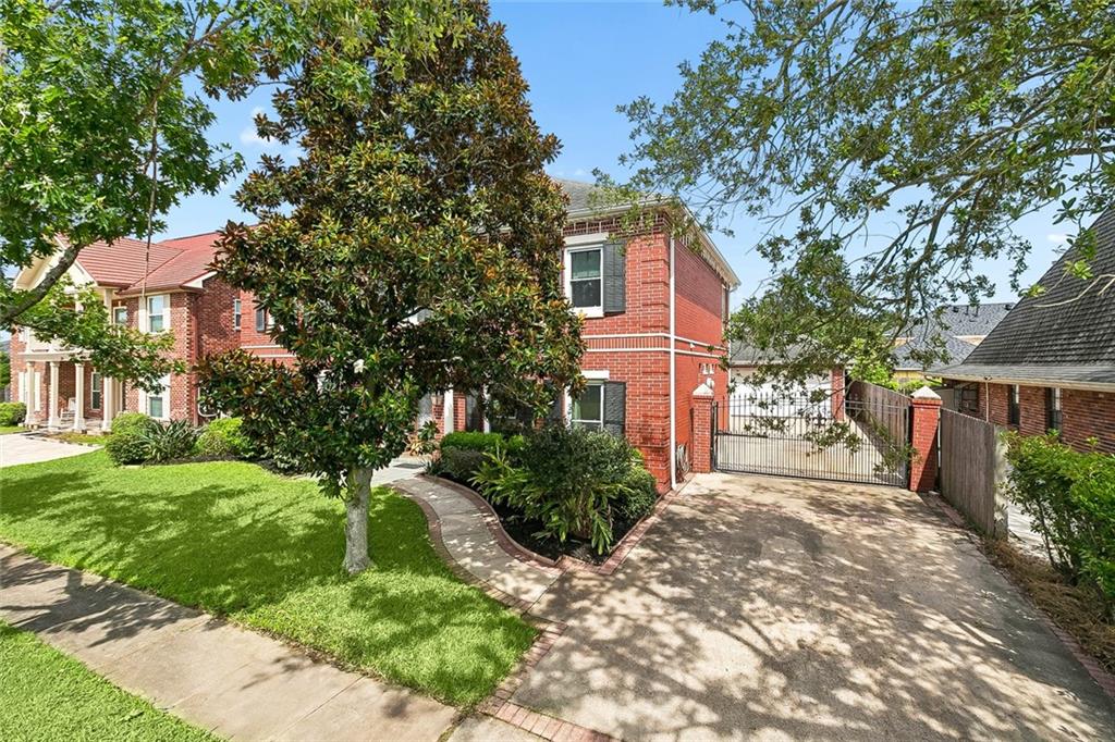 24 MONTE CARLO Drive