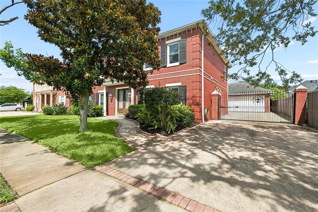 24 MONTE CARLO Drive