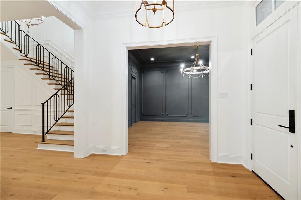 200 BELLAIRE Drive