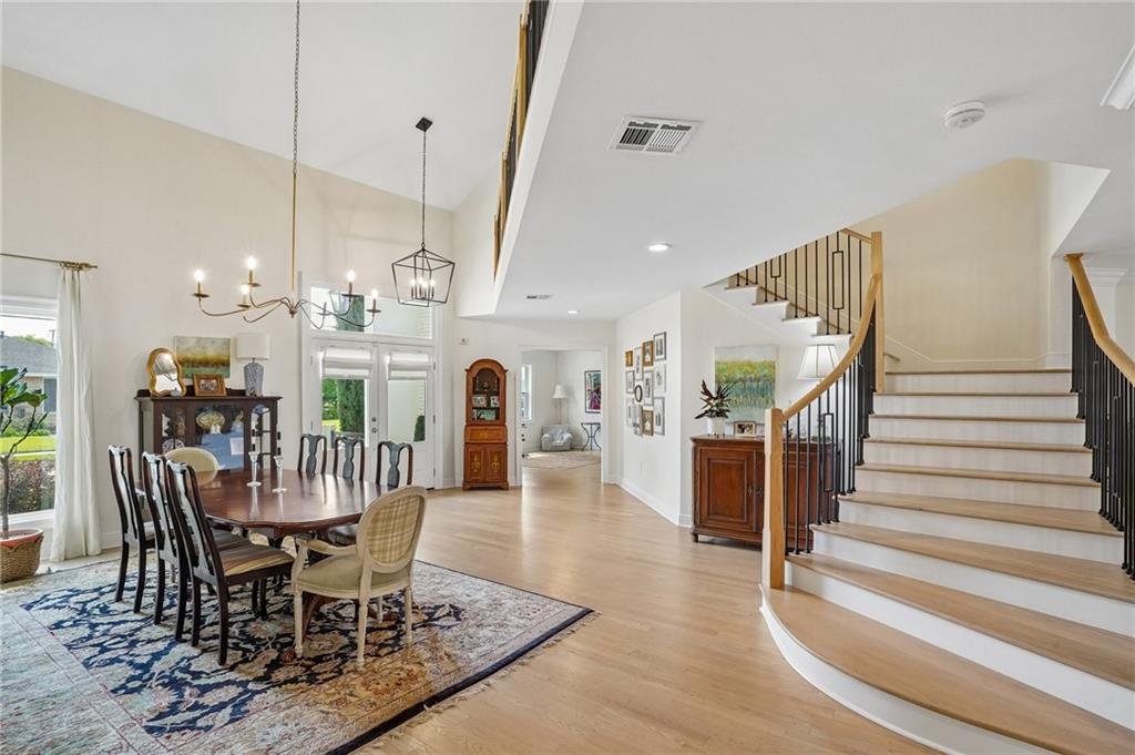 306 W WILLIAM DAVID Parkway