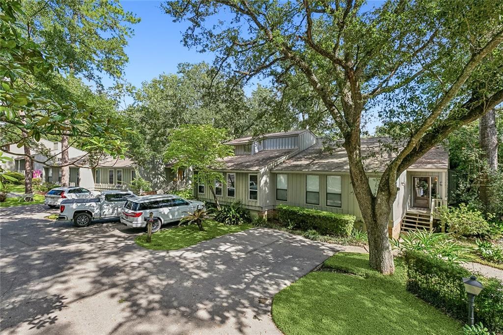 640 TETE LOURS Drive 15