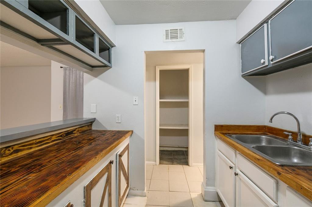 6001 07 TULLIS Drive