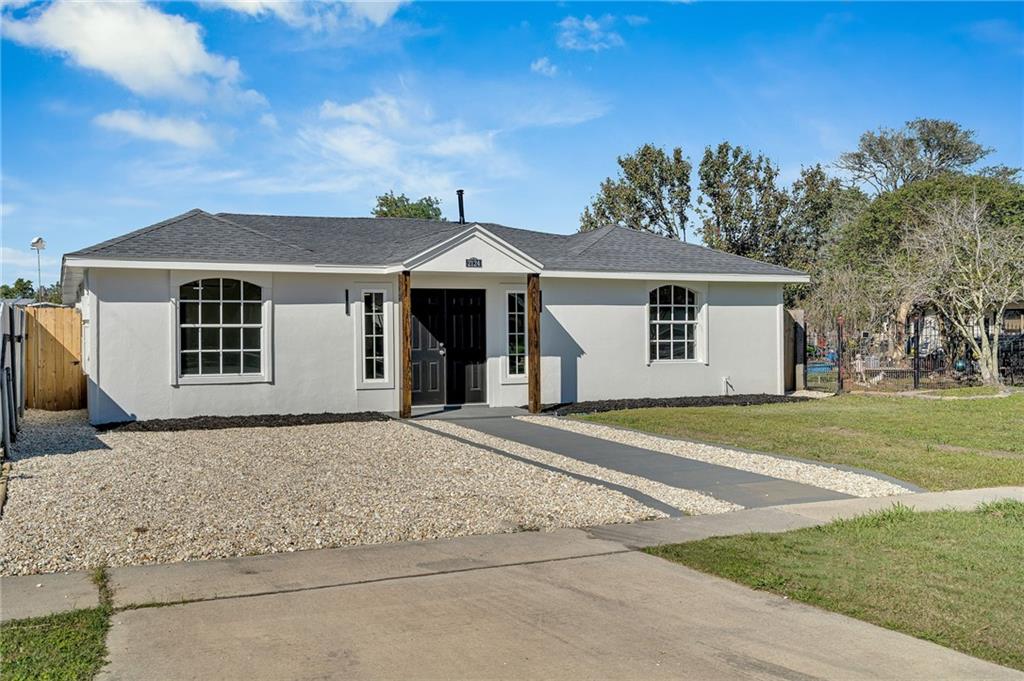 2124 MARGARET Lane