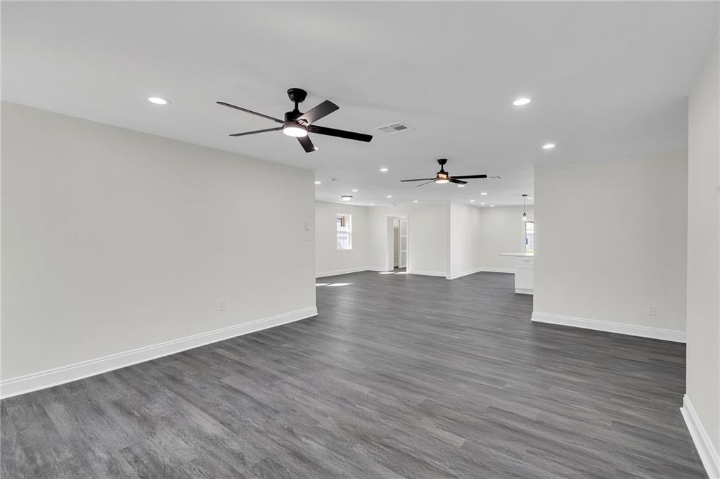 2124 MARGARET Lane