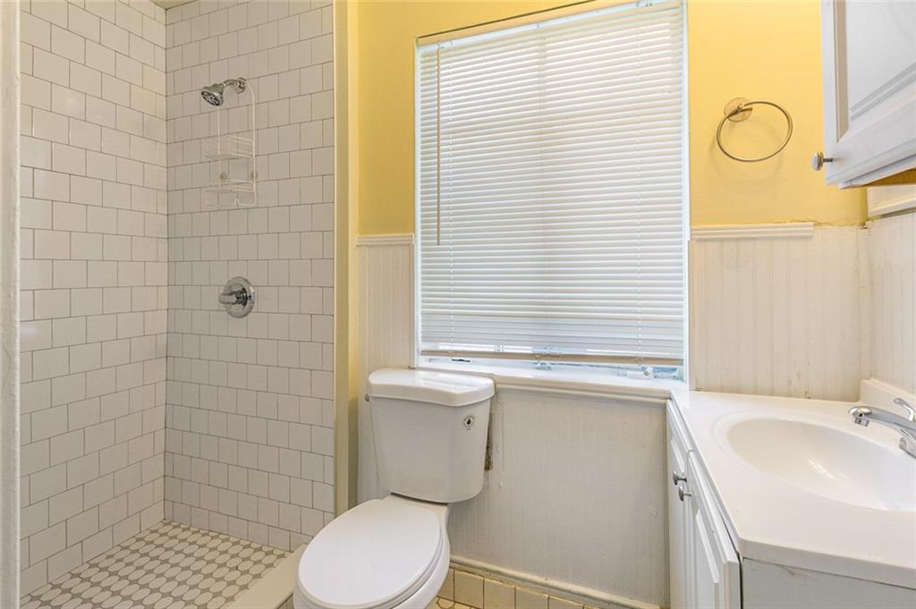 New Orleans, Louisiana 70115, United States, 6 Bedrooms Bedrooms, ,4 BathroomsBathrooms,Residential,Active,51414