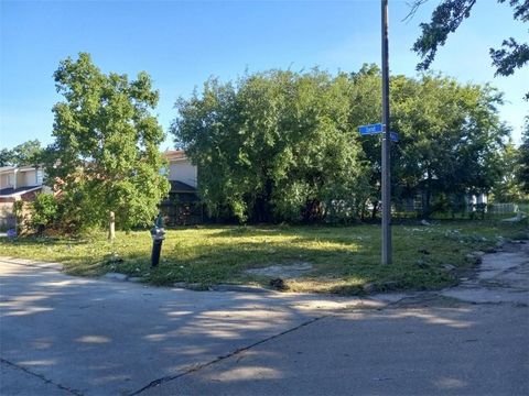 7860 SAND Street New Orleans LA 70128