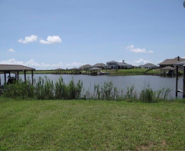 4093 MARINA VILLA