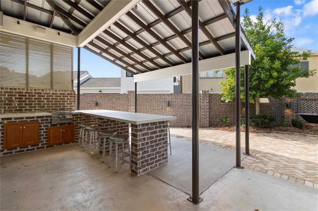 601 BOCAGE Court