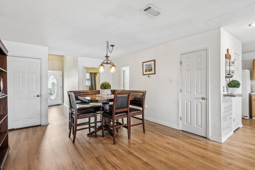 152 LAKEVIEW Drive B