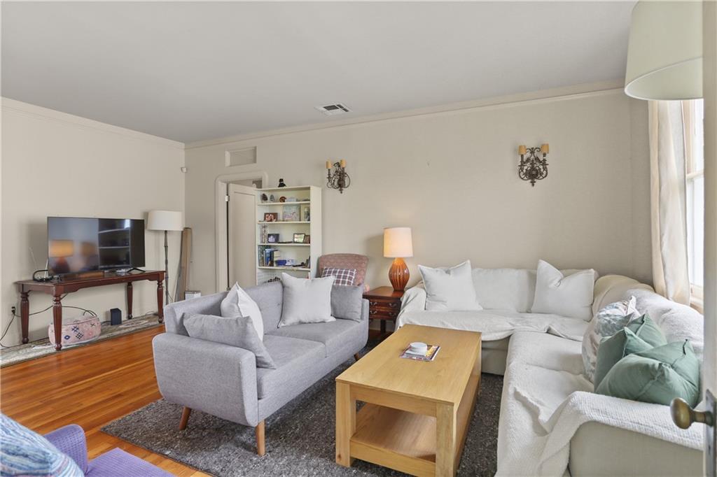 3109 11 JEFFERSON Avenue