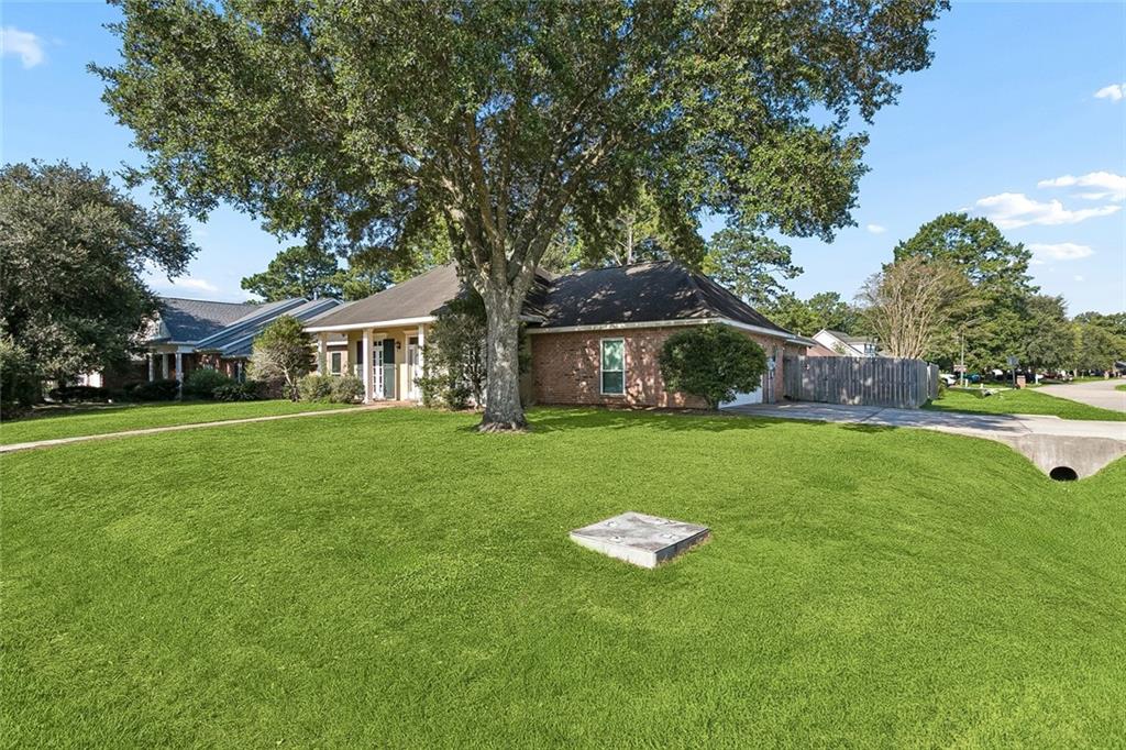1933 MARLIN Drive