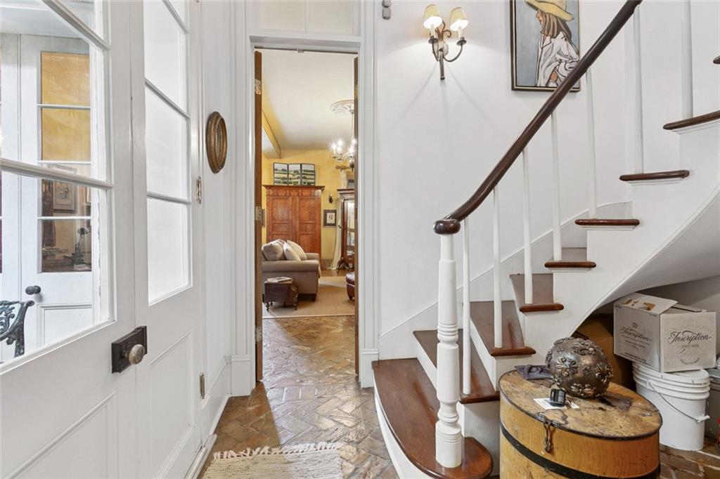 514 URSULINES Avenue