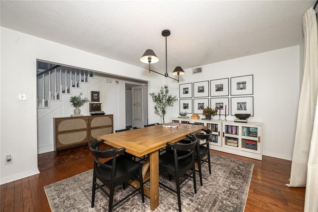 112 COTTONWOOD Court