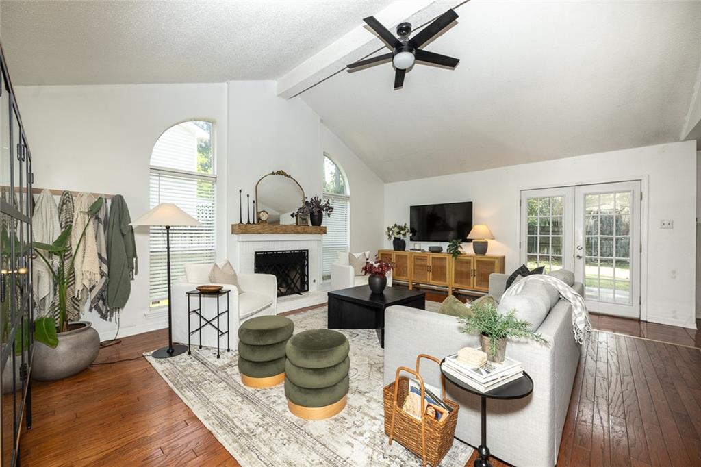 112 COTTONWOOD Court
