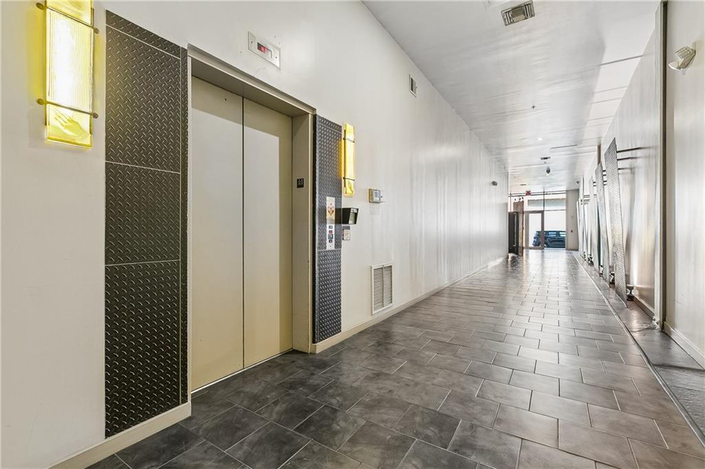 610 JOHN CHURCHILL CHASE Street L20