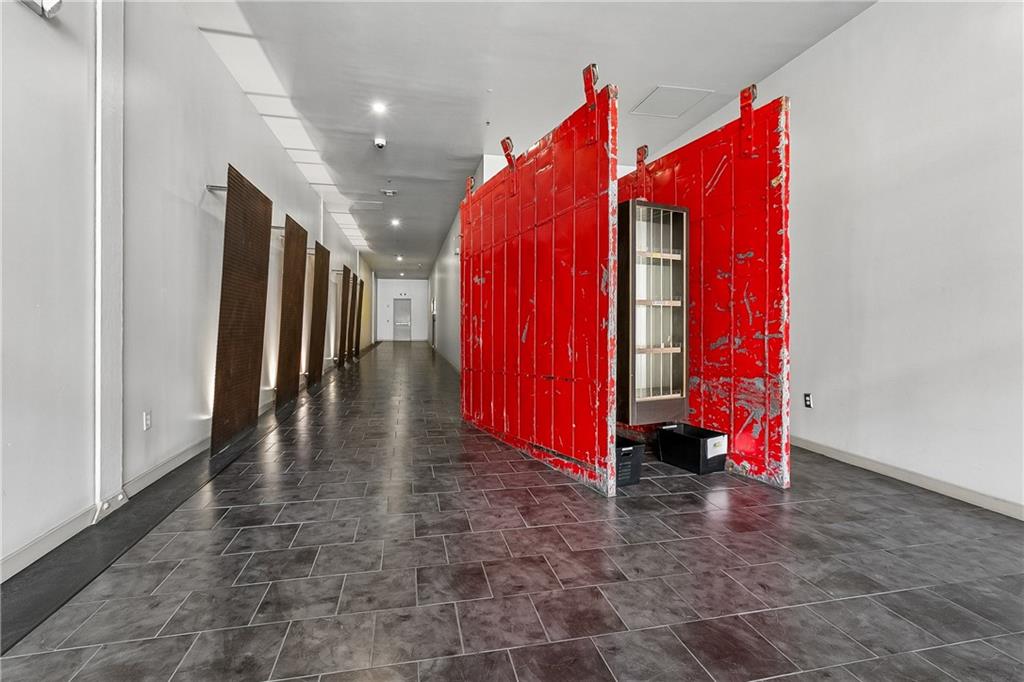 610 JOHN CHURCHILL CHASE Street L20