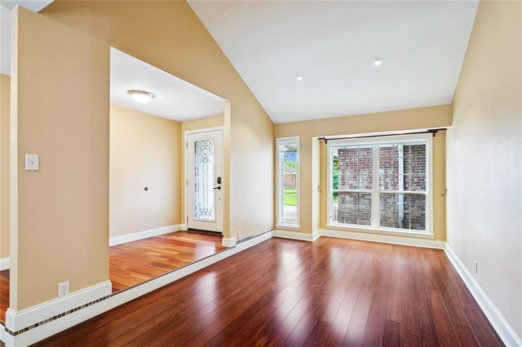 204 CAMBORNE Lane