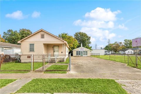 930 THAYER Street New Orleans LA 70114