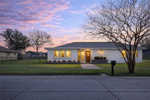 701 MEHLE Street Arabi LA 70032