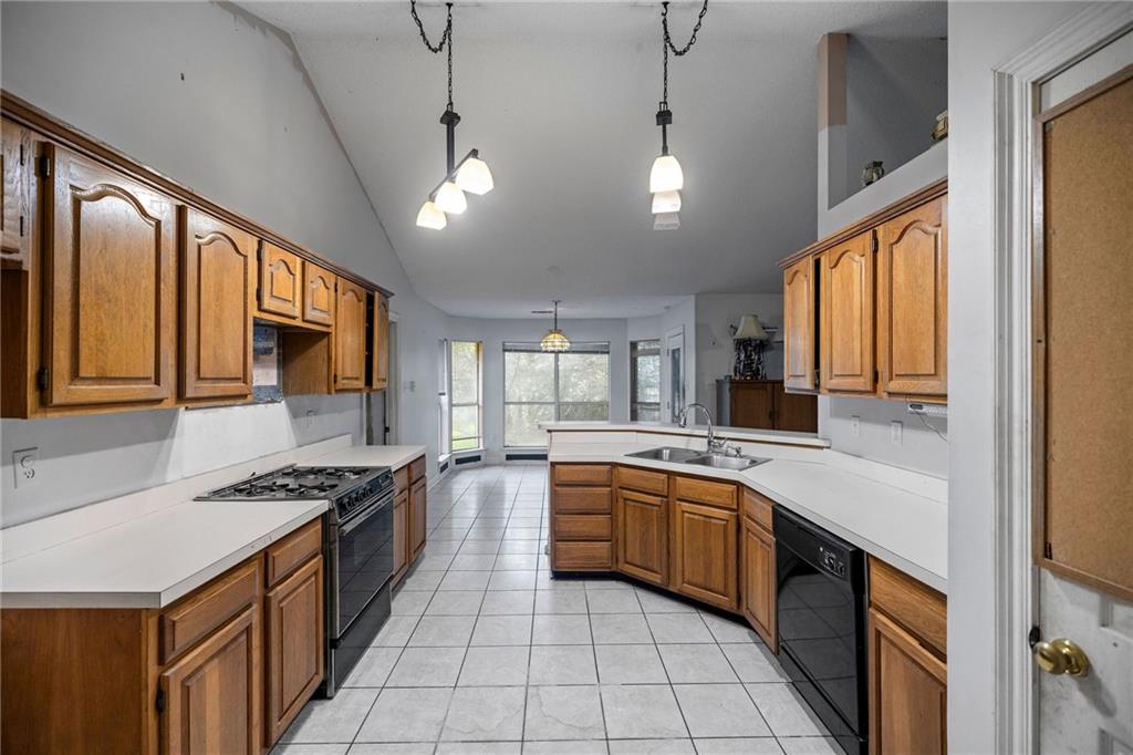 Covington, Louisiana 70433, United States, 3 Bedrooms Bedrooms, ,2 BathroomsBathrooms,Residential,Pending,46103