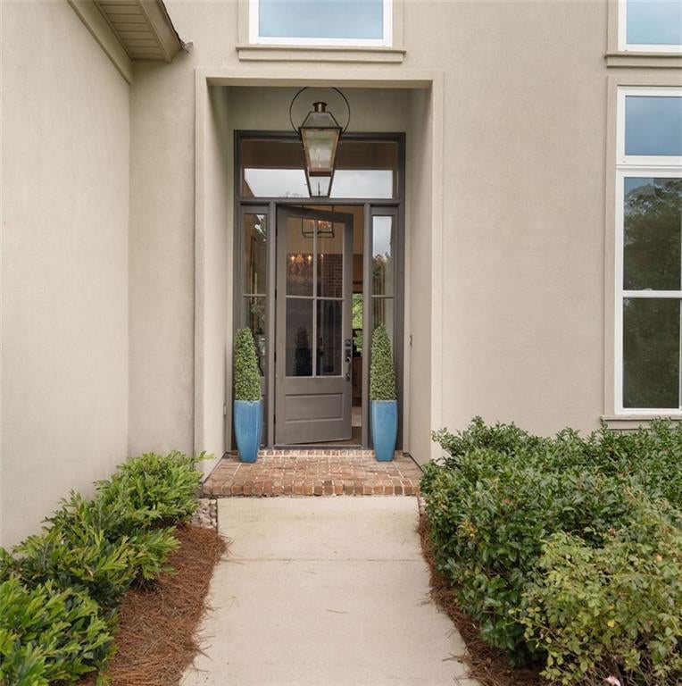 330 N TALLOWWOOD Drive