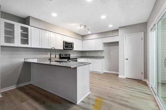 16 CARIBBEAN Court 16