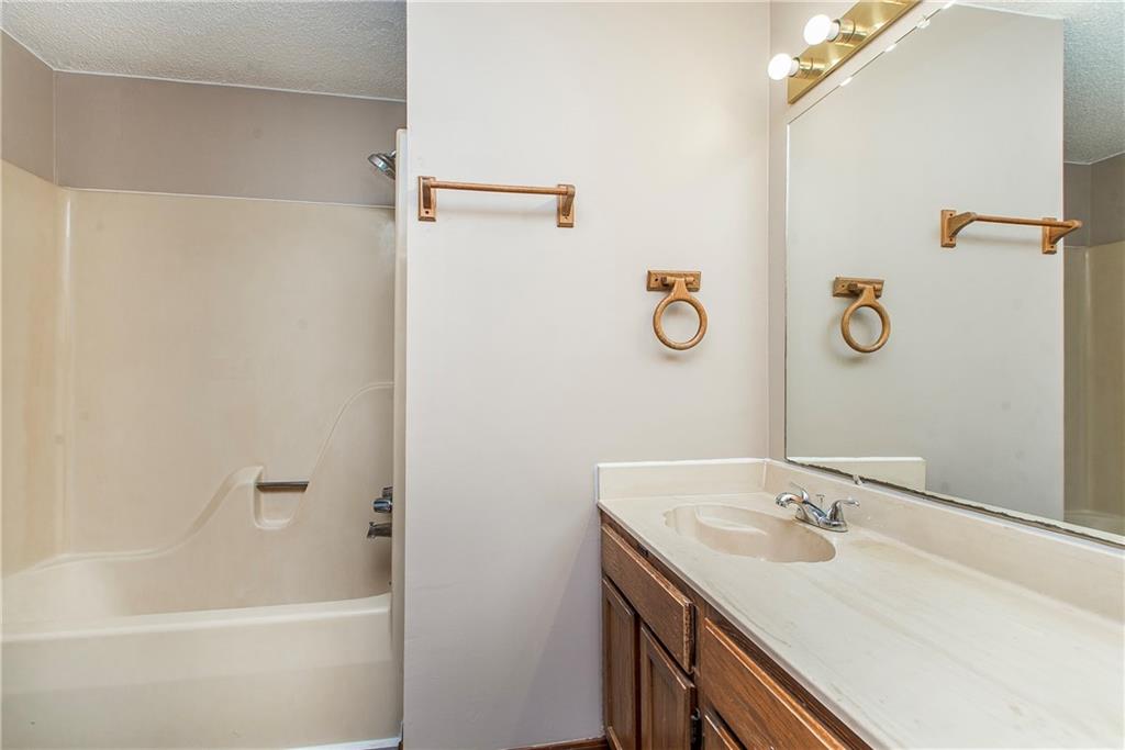 Hammond, Louisiana 70401, United States, 3 Bedrooms Bedrooms, ,2 BathroomsBathrooms,Residential,Active,170568