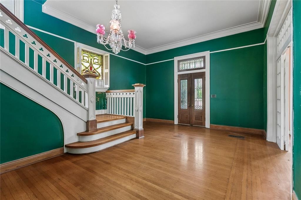 1124 CITY PARK Avenue